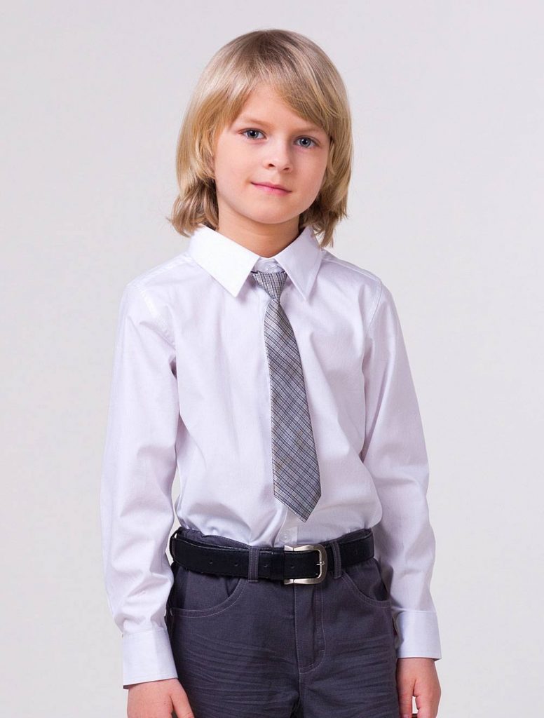 Мальчик в галстуке