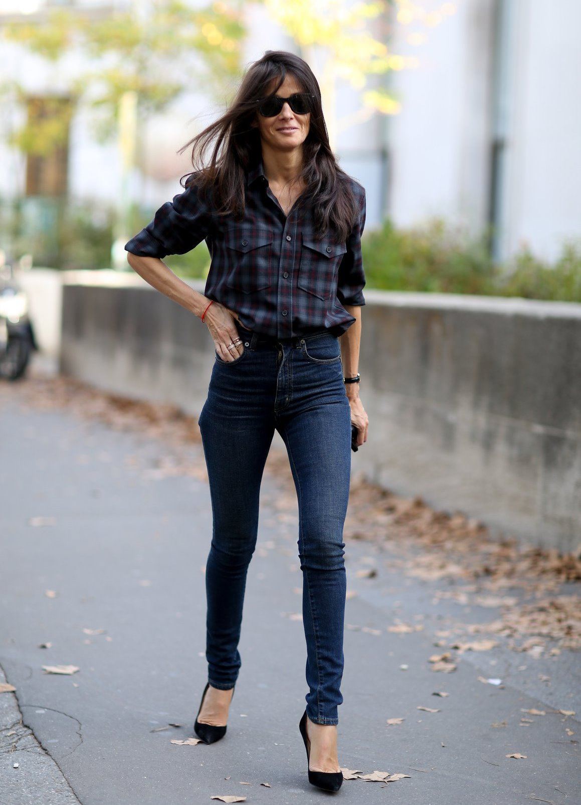 Черные джинсы женские с завышенной талией с чем носить