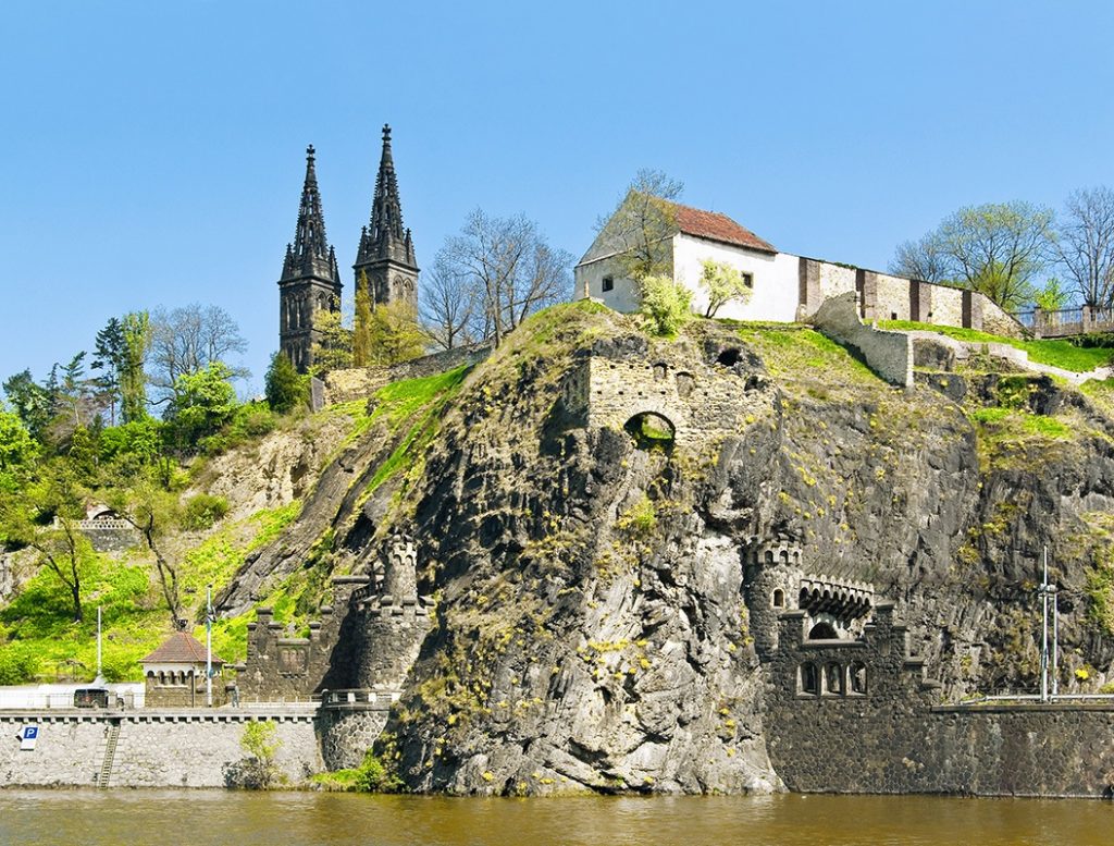 Прага – выдающиеся достопримечательности и атмосфера средневековья чешской столицы