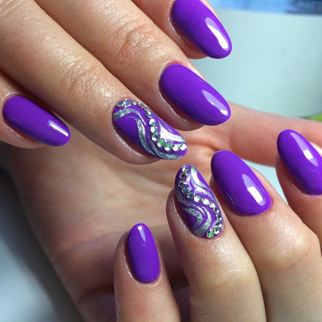 Новинки фиолетовых ногтей