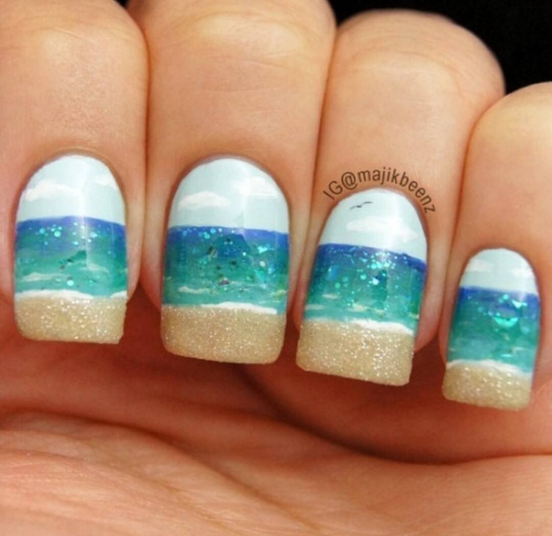 Морской дизайн ногтей. Ногти морская тематика. Маникюр на море. Пляжный маникюр. Летний пляжный маникюр.