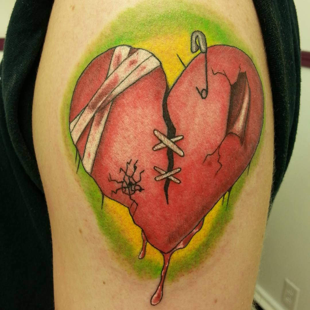 Татуировки с разбитым сердцем