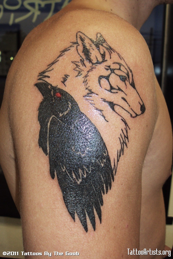 Впечатляющие татуировки ворона для мужчин и женщин: идеи, значение, эскизы