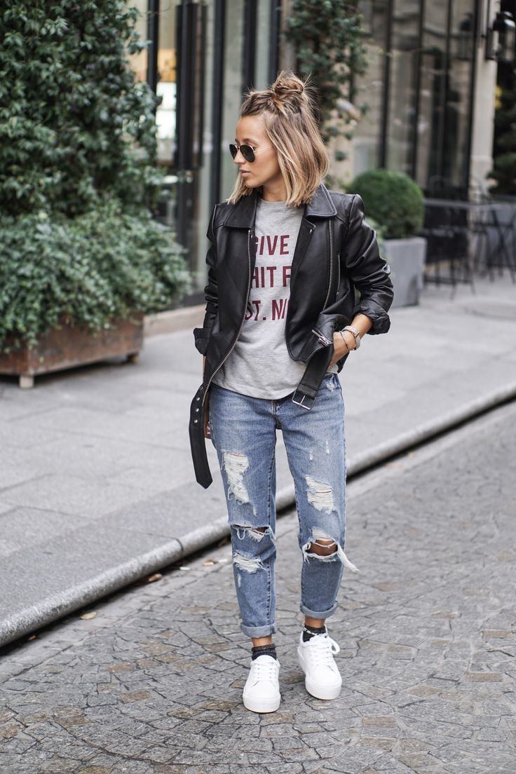Модные кеды и джинсы
