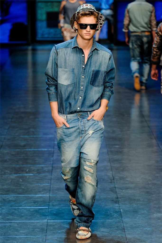 Какие джинсы в моде мужские