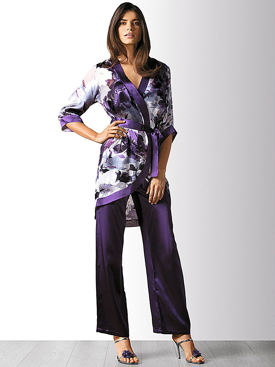 Женские шелковые пижамы: 70 обворожительных фасонов и советы по выбору модели