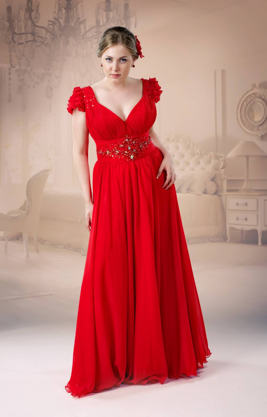 Вечерние красные платья на свадьбу