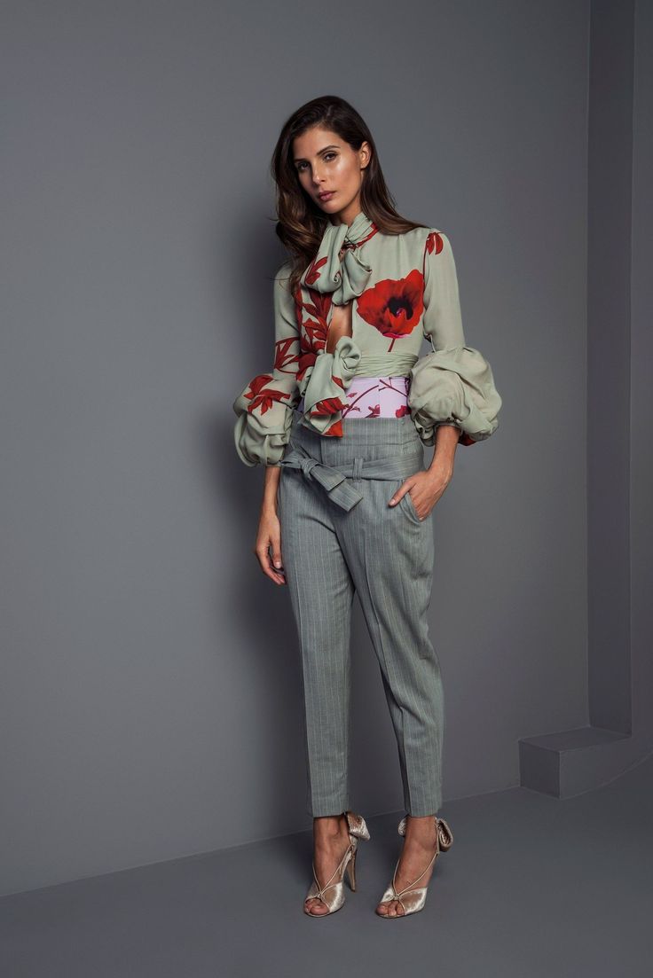 Модные блузки ОСЕНЬ-ЗИМА 2018-2019: женственные и стильные тренды сезона