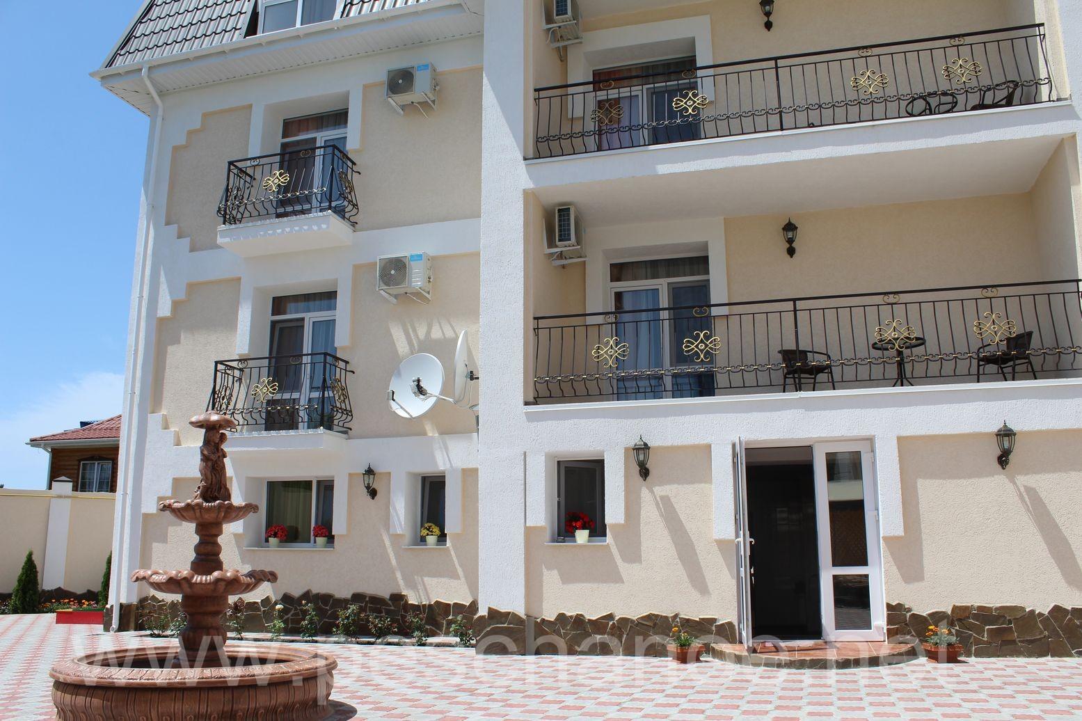 Приятный и увлекательный отдых в Песчаном (Крым): цены, жильё, пляжи