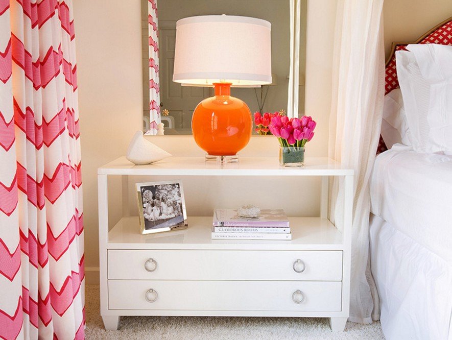 Стиль и гламур – розовая спальня для настоящих модниц