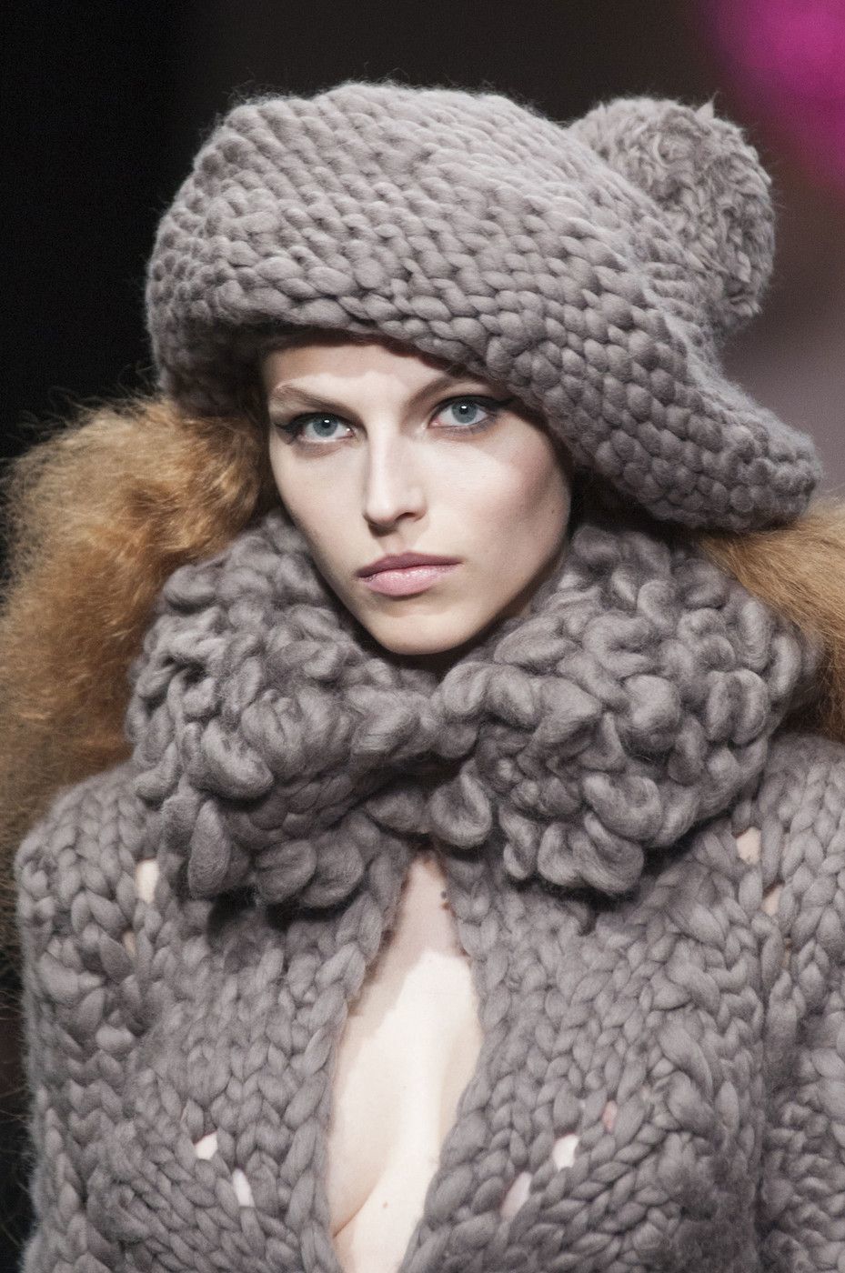Модные женские шапки: 8 актуальных трендов осени-зимы 2019