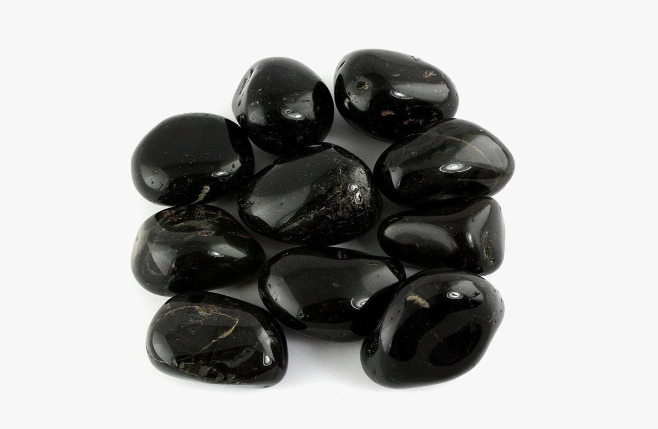 черные камни магия