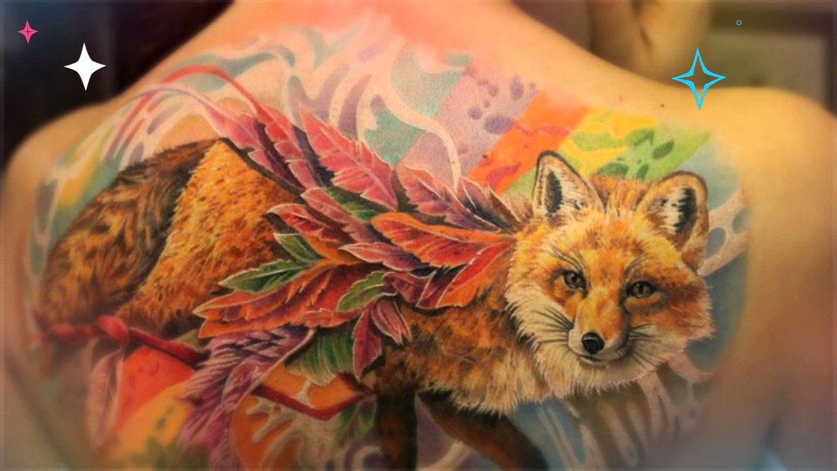 татуировка лисы на плече