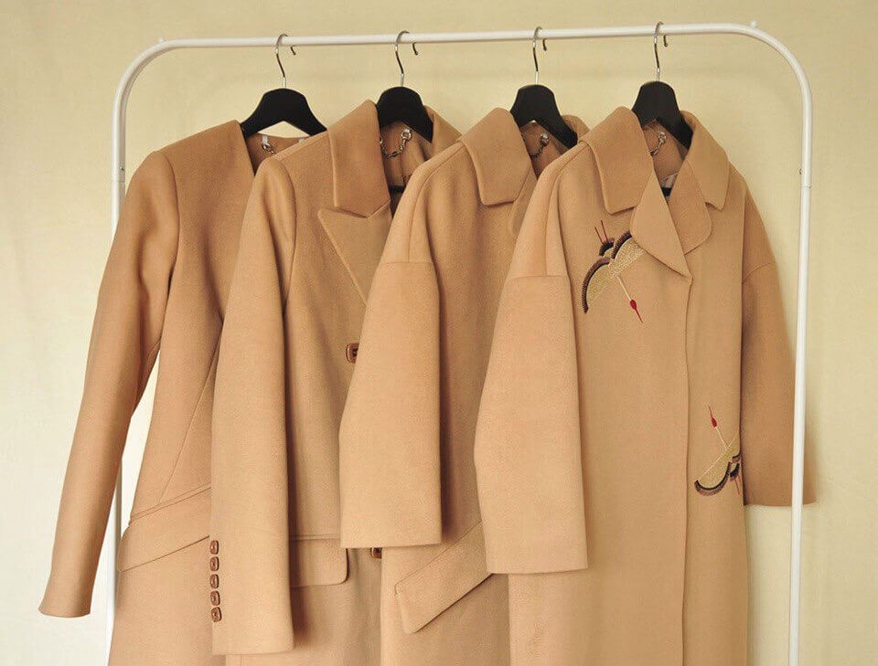 Как гладить пальто из разных тканей? Правила ухода за верхней одеждой