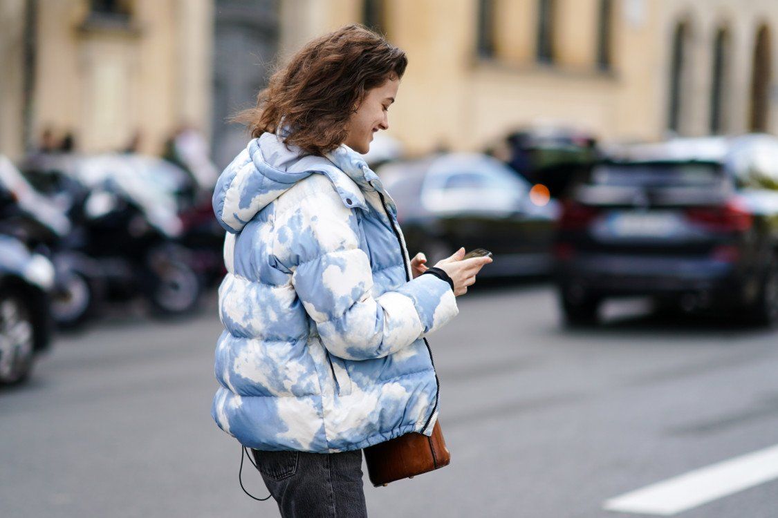 Стильные модели женских курток весны-2020: трендовые идеи и новшества сезона