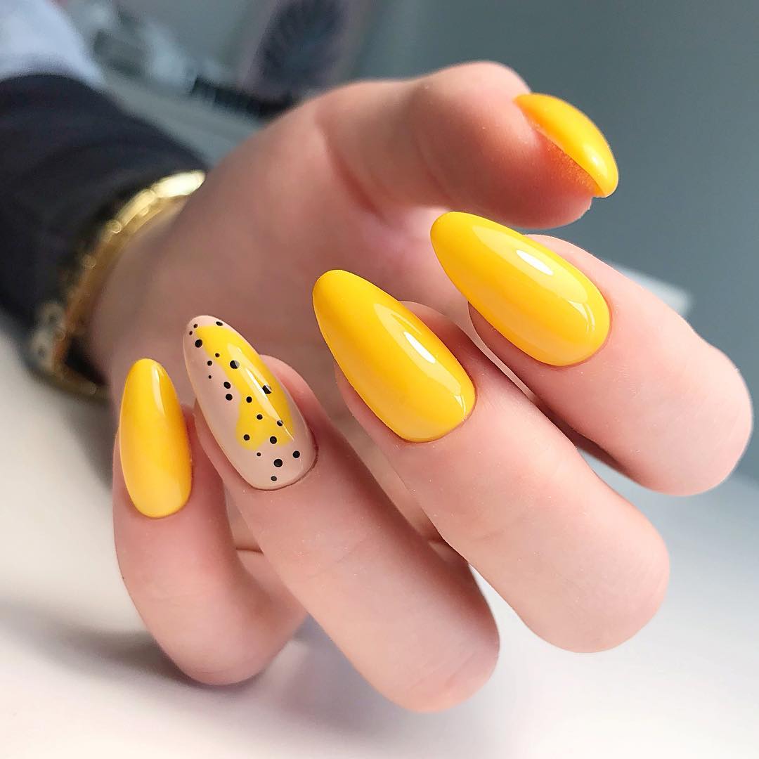 Дизайн желтых ногтей 2024. Желтый маникюр. Маникюр с жёлтым цветом. Красивые желтые ногти. Летний маникюр желтый.