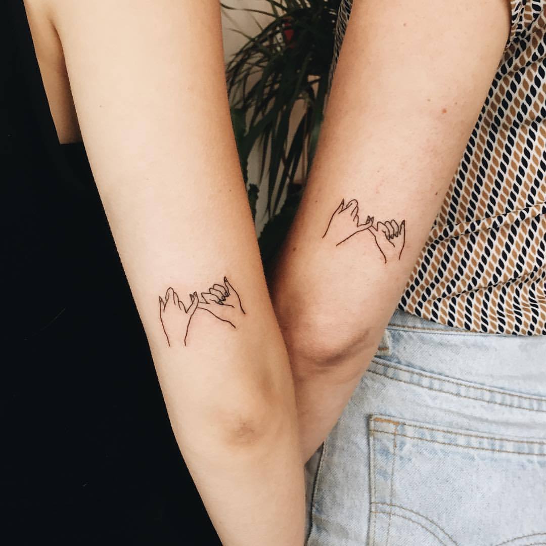Оригинальные татуировки для лучших подруг.