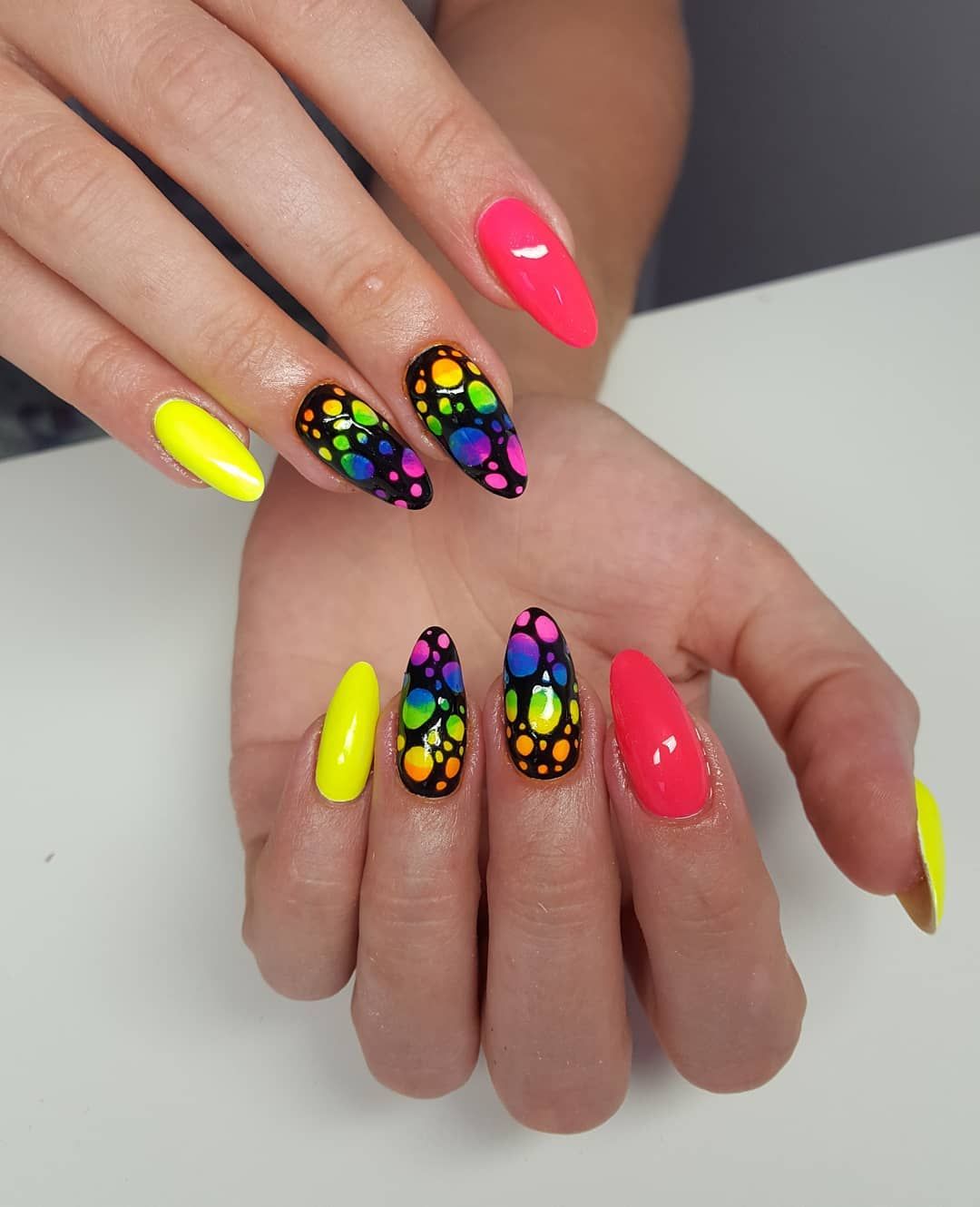 Кислотные ногти дизайн. Красивые яркие ногти. Яркий маникюр. Яркие разноцветные ногти. Красивые яркие летние ногти.