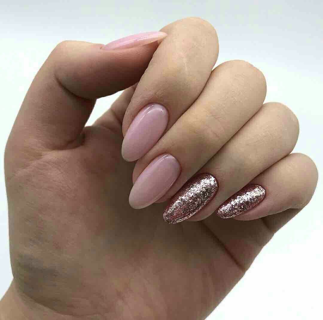 Пыльно розовые ногти