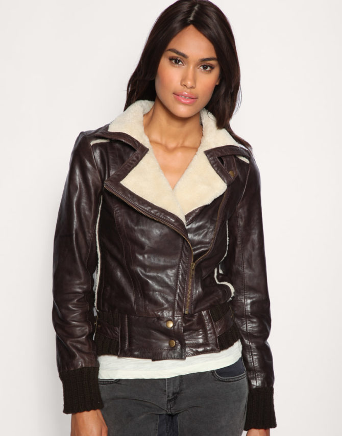 Женская кожаная куртка: Выбираем актуальную модель сезона и создаём модные луки