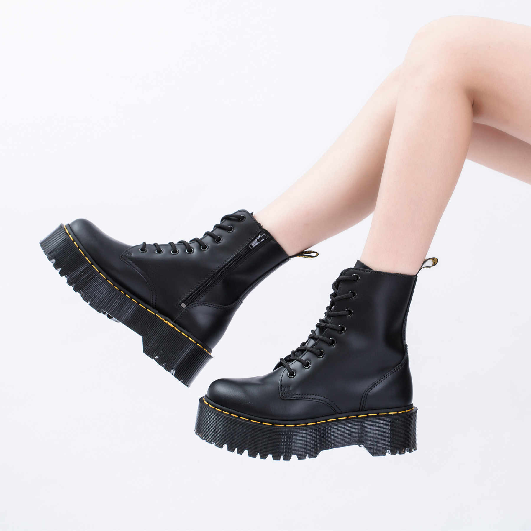 Модные женские ботинки: актуальные модели осень-зима 2020-2021