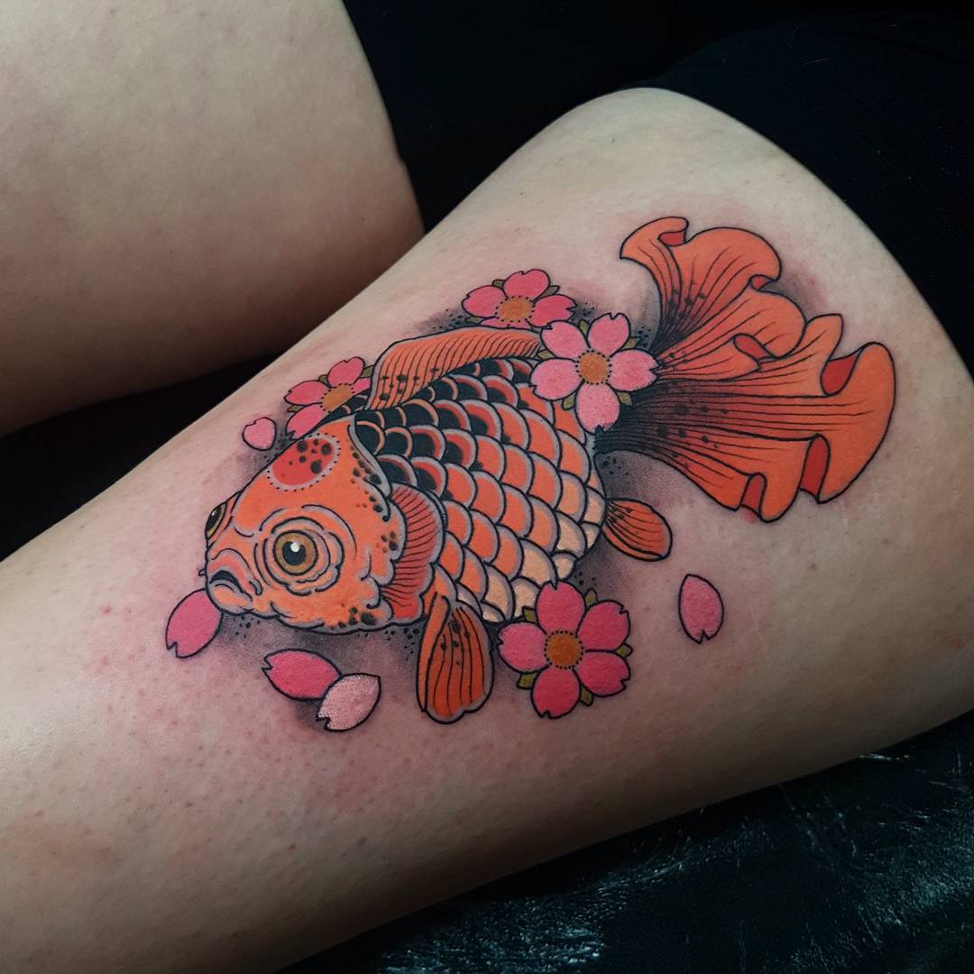 Цветовые решения для татуировок с рыбами.